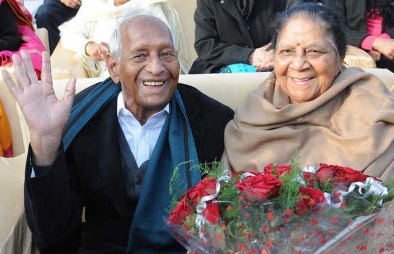 Nek Chand with his wife