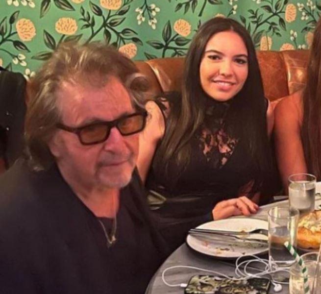 Noor Alfallah with Al Pacino at a restaurant