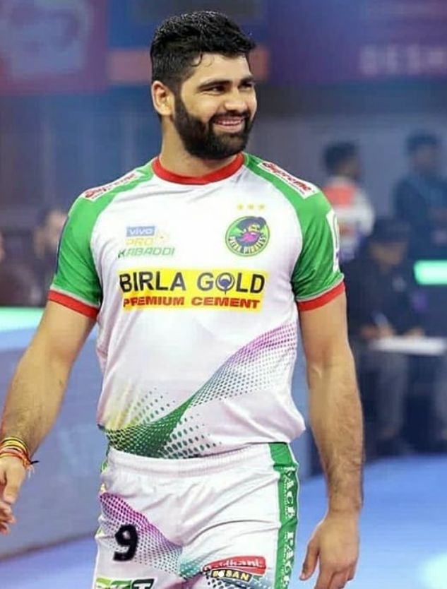 Pardeep Narwal in the jersey of Patna Pirates