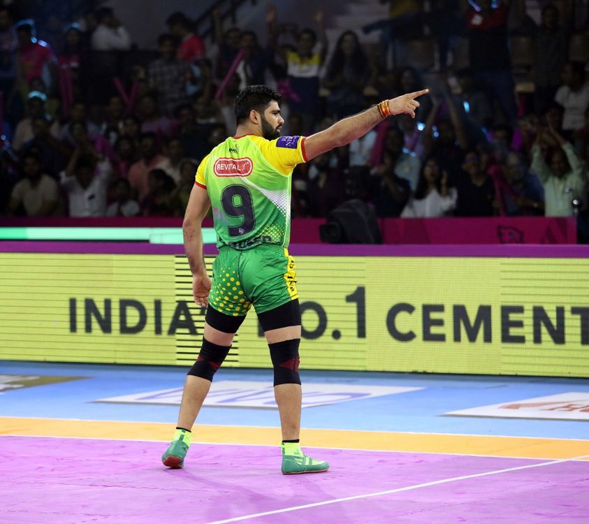 Pardeep Narwal wearing number 9 Jersey
