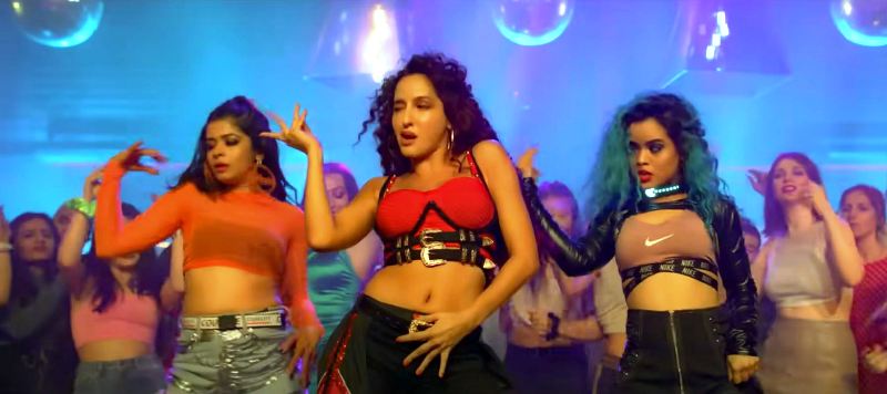 Pery Sheetal on the rightside of Nora Fatehi in the song Garmi from Street Dancer 3D (2020)