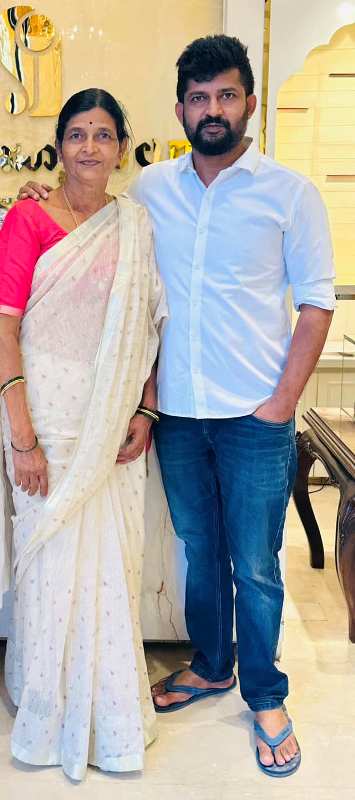 Pratap Simha with his mother