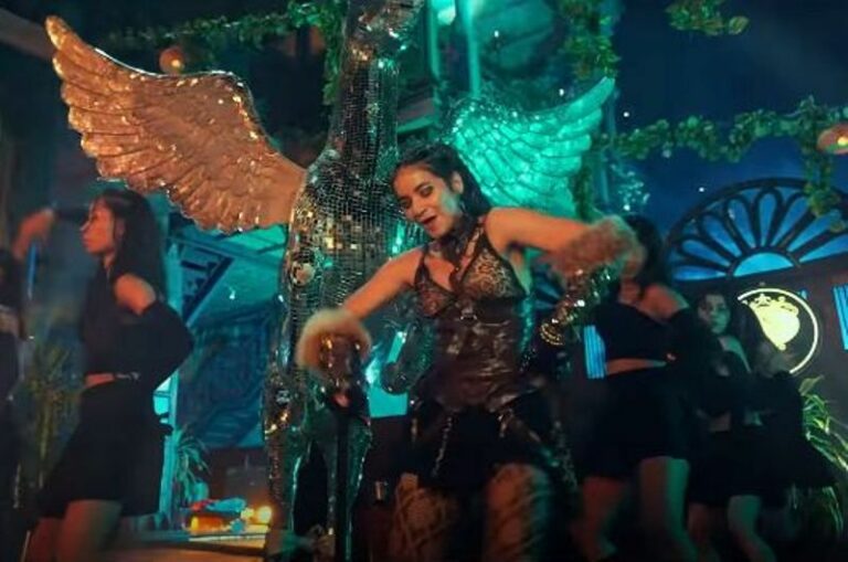 Tanu-Rawat-in-a-still-from-the-video-song-Jaanleva-768x509.jpg
