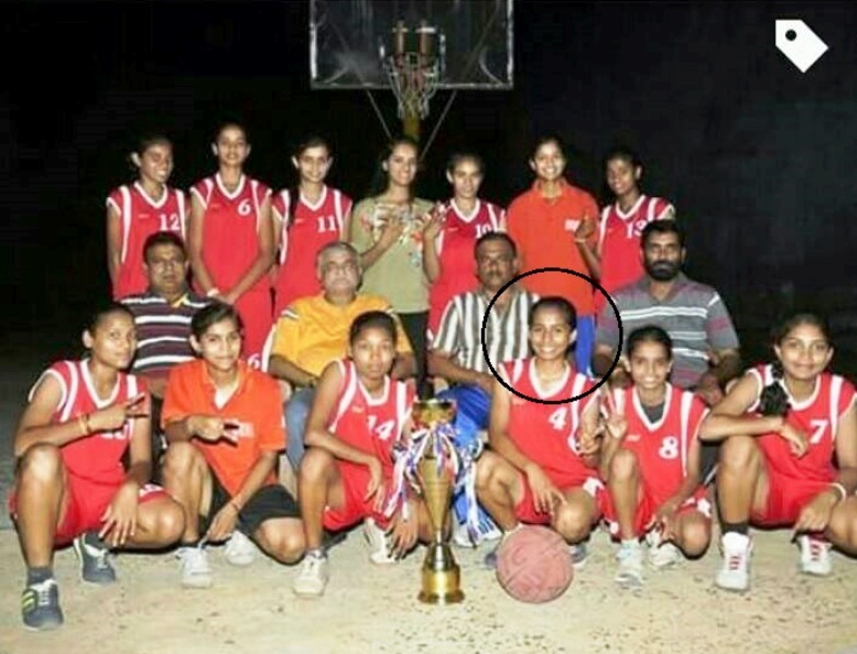 Twinkle Chourasia as a part of a basketball team during her school days