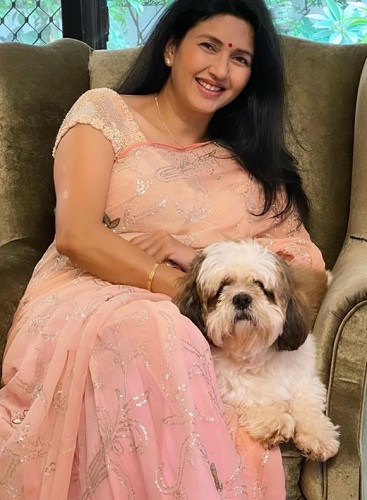 Deepti Bhatnagar with her pet dog