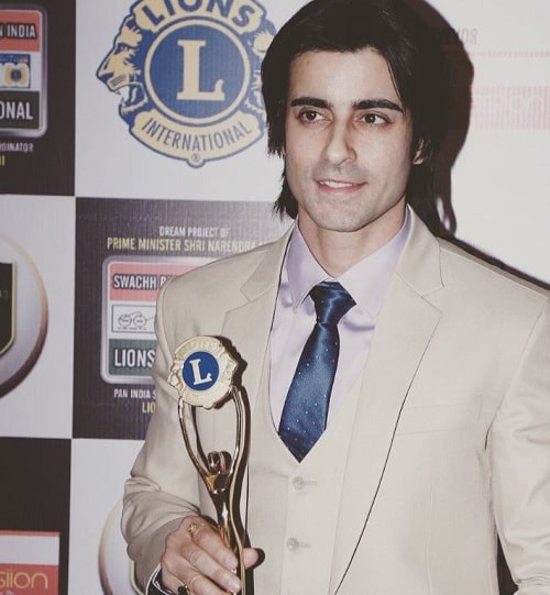 Gautam Rode with his Lions Gold Award