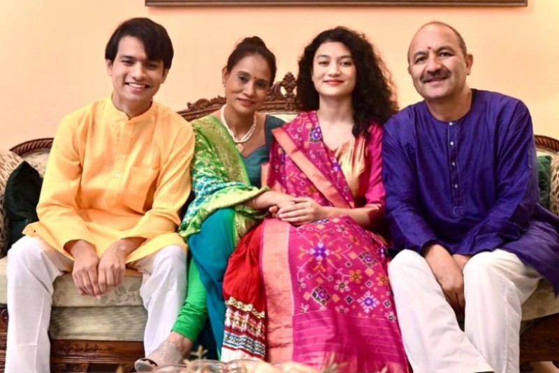 Jahnvi Rawat with her father, mother and brother