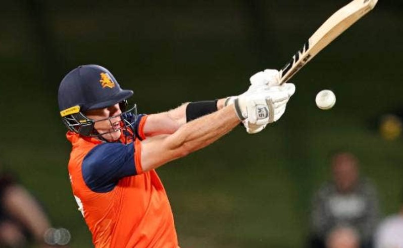 Logan van Beek while playing for the Netherlands in their Super Over win over the West Indies on 27 June 2023