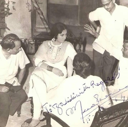 Meena Kumari's autograph
