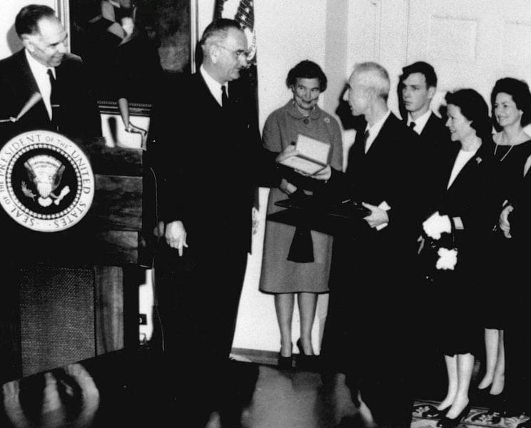 Oppenheimer receiving the Fermi Award in 1963 for his role in Project Manhattan