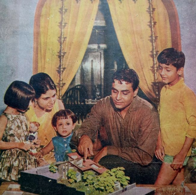 Rajendra Kumar with his wife Shukla and three children