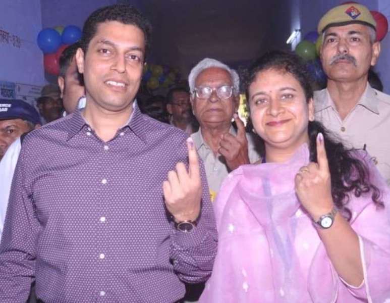 Ritu Maheshwari with Mayur Maheshwari after voting