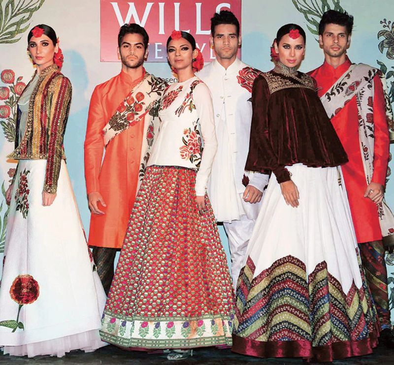 Rohit Bal's collection depicts Indian majesty