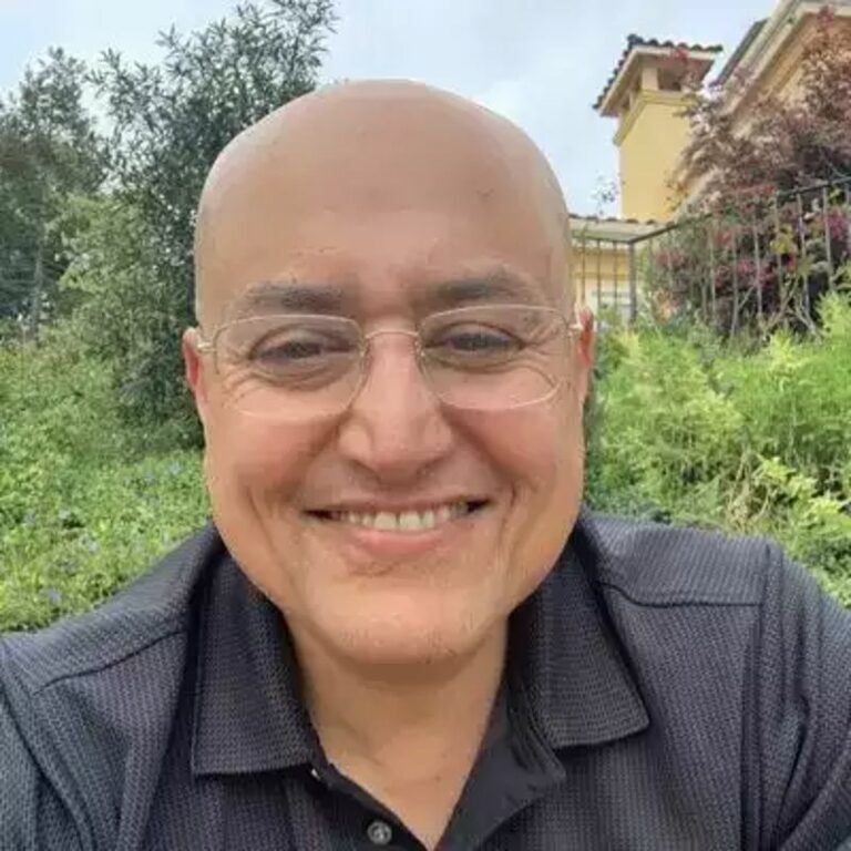 Sabeer Bhatia Wiki, Age, Wife, Family, Biography & More - WikiBio