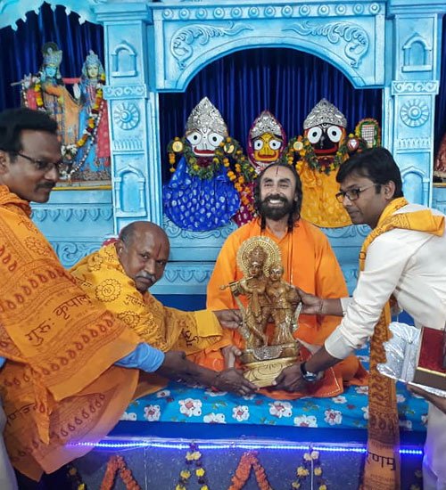 Swami Mukundananda at Radha Govind Dham, Bhawanipatna, Odisha