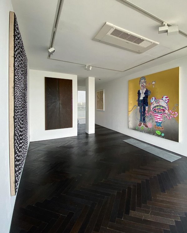 T.O.P's art collection in his house