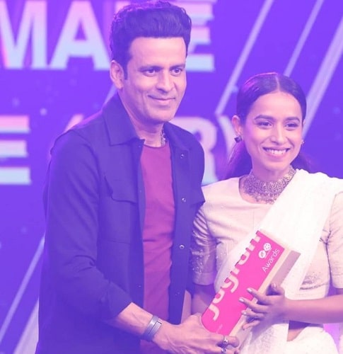 Tillotama Shome receiving Jagran Film Festival Award
