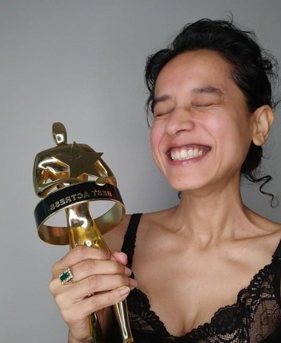 Tillotama Shome with her Critics Choice Award