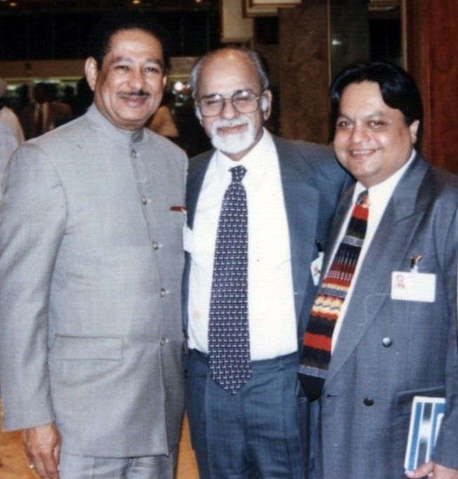 Vijay Darda (right) with Inder Kumar Gujral (center) during his first tenure as a Rajya Sabha member