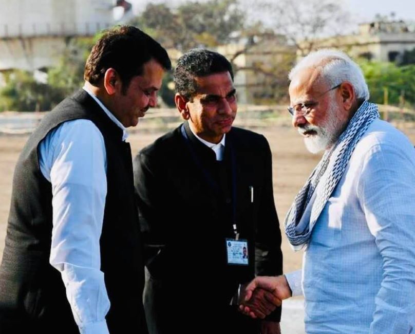 A photo of Iqbal Chahal Singh with Prime Minister Narendra Modi and Devendra Fadnavis