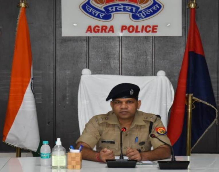 A photo of Prabhakar Chaudhary taken while he was serving as the SSP Agra Police