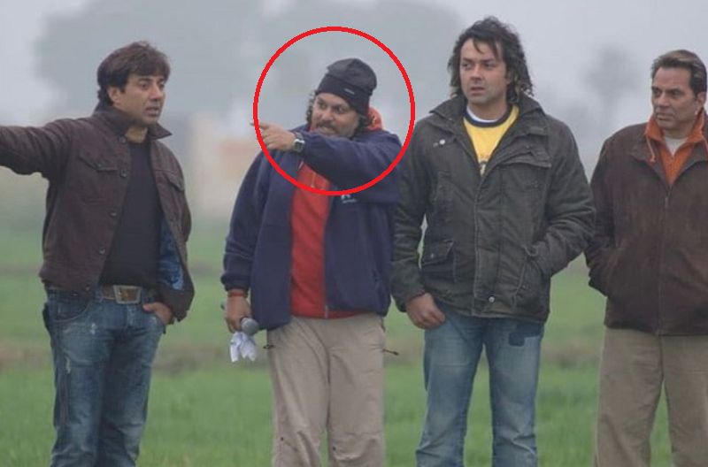 Anil Sharma during the shooting of the film 'Apne'