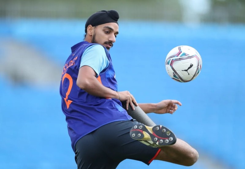 Arshdeep Singh during his warm up session