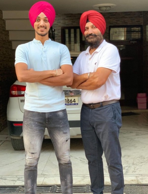 Arshdeep Singh with his father Darshan Singh