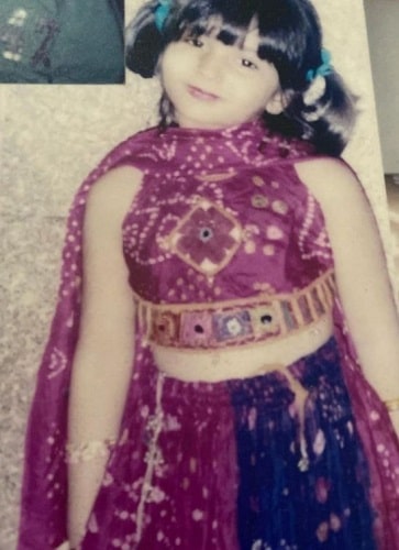 Devashree Sanghvi's childhood picture