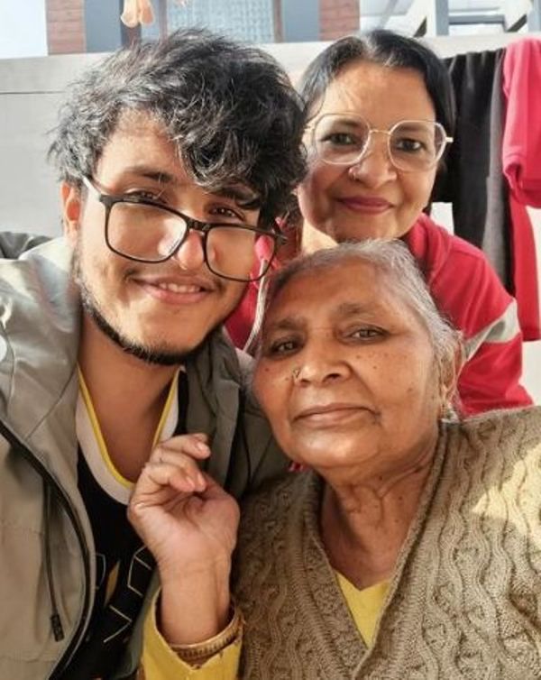 Dimple Malhan with her mother and son Nischay