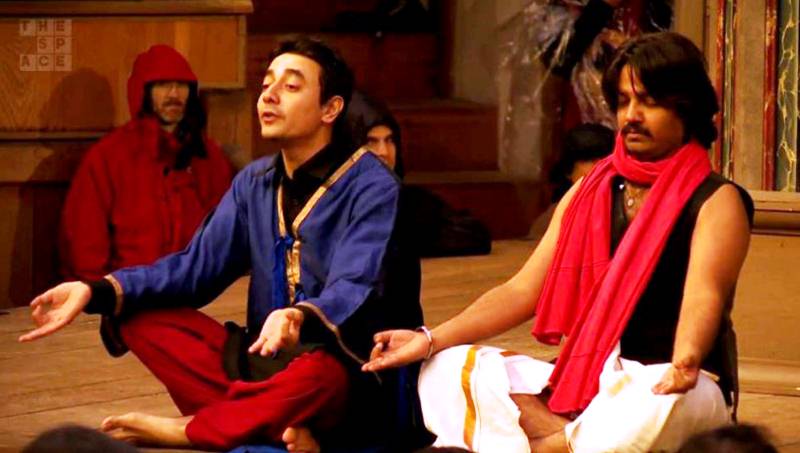 Gagan Dev Riar (right) with Mantra in a still from the play 'Piya Behrupiya'