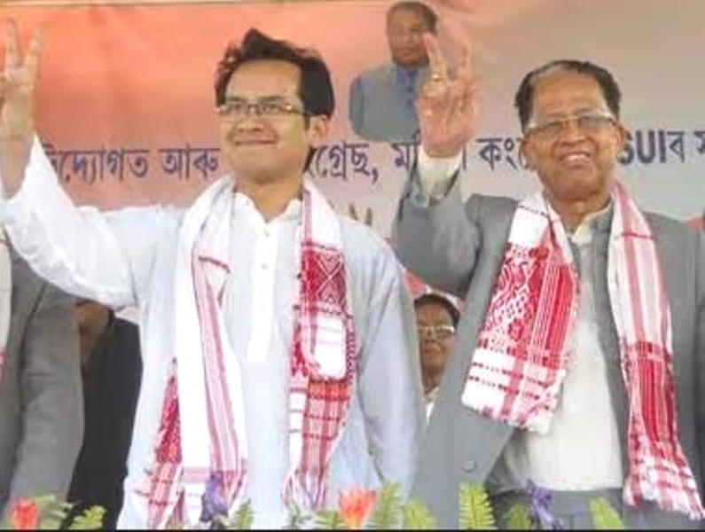Gaurav Gogoi with his father during the campaign of the 2014 general elections