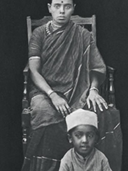 A childhood picture of Jiddu Krishnamurti with his mother