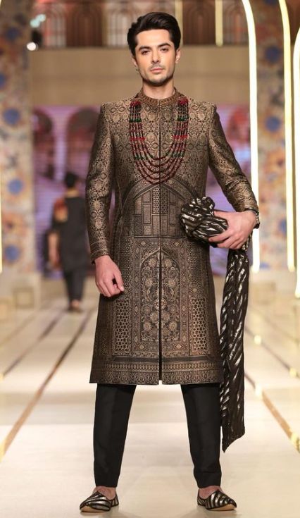 Junaid Niazi modelling picture