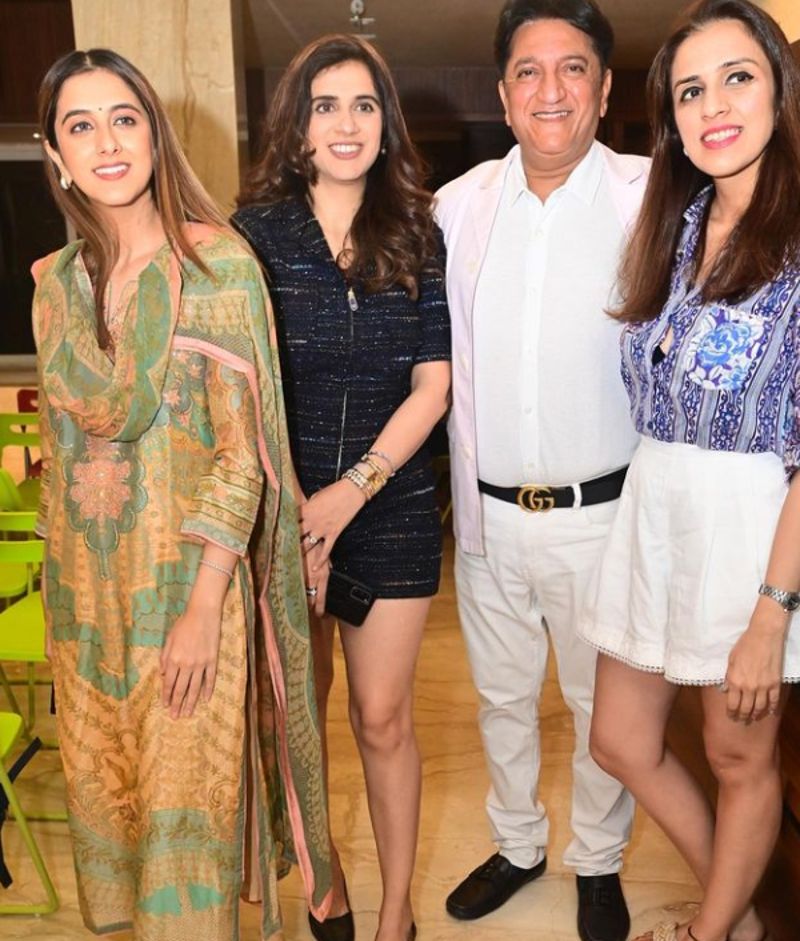 Karishma Mehta (Left) with her father and sisters