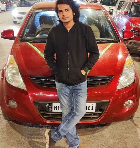 Manav Soneji with his car