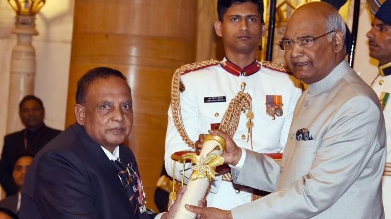 Murlikant Petkar receiving Padma Shri Award