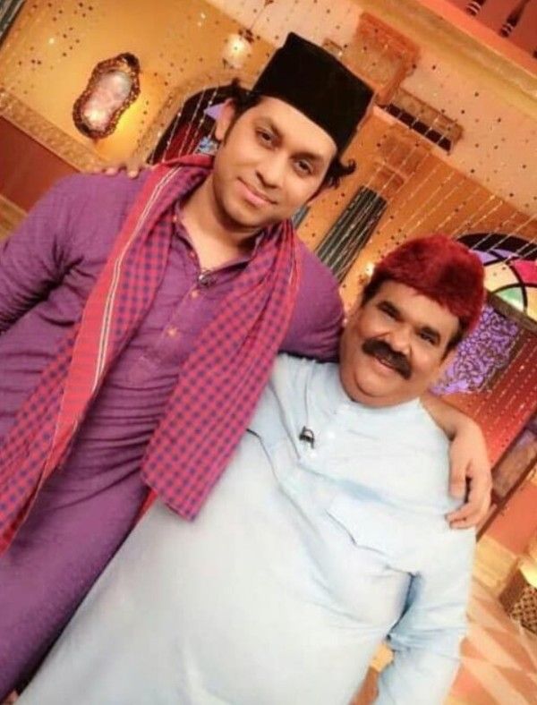 Raaj Shaandilyaa with Satish Kaushik (right) during his acting debut in the TV show, The Great Indian Family Drama