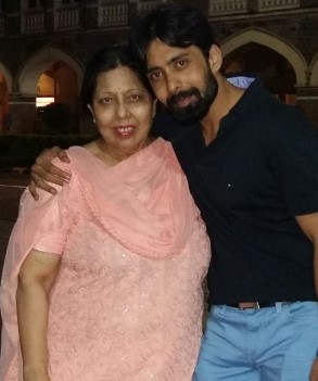 Rahul Bagga with his mother, Shushma Bagga