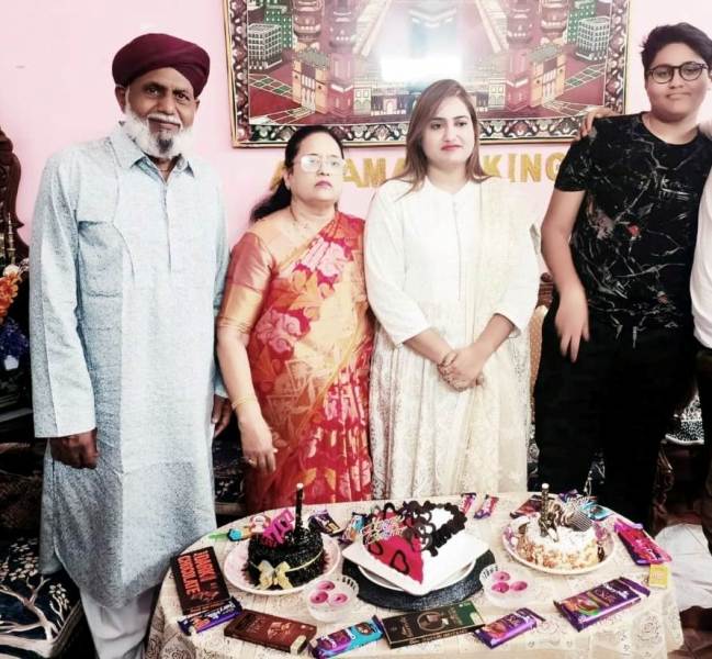 Sana Khan's father, Mobeen Khan, her mother, Mehrunnisa, Sana, and her son, Altamash (left to right)