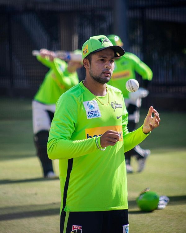 Tanveer Sangha during a practice session
