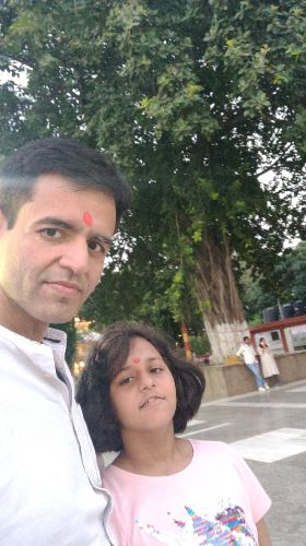 Udit Prakash Rai with his daughter