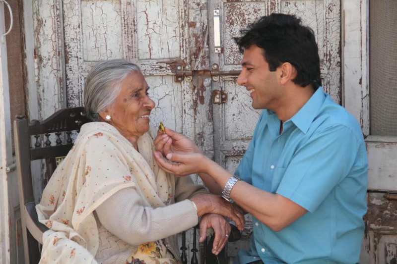 Vikas Khanna with his grandmother who he addressed as 'Biji'