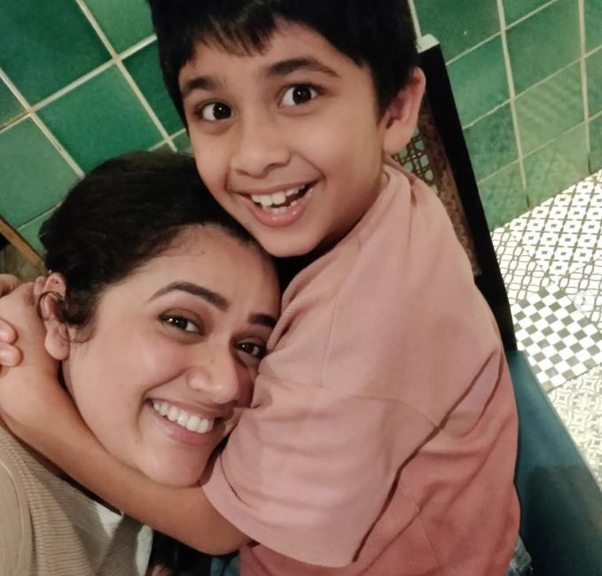 A photo of Girija with her son Kabir