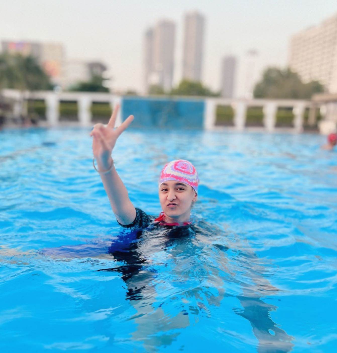 A photo of Naisha Khanna while swimming
