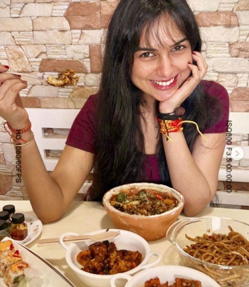Akanksha Chamola eating vegetarian food