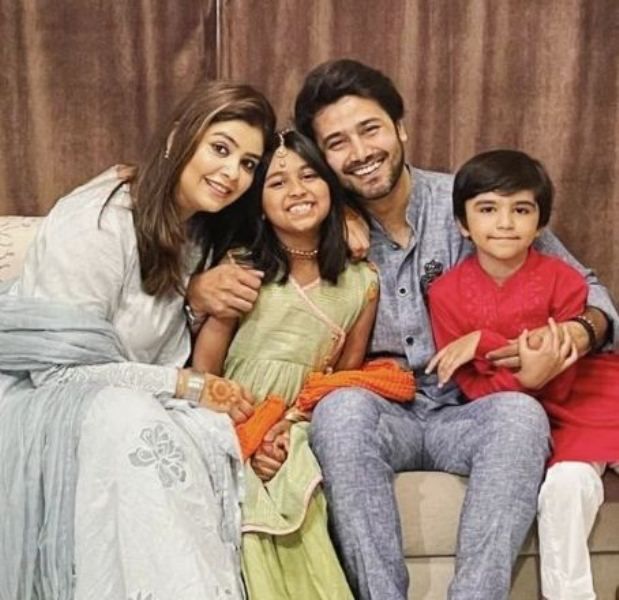 Ali Abbas with his wife and children 