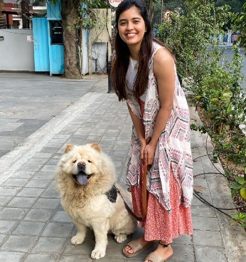 Amritha Aiyer with her pet dog