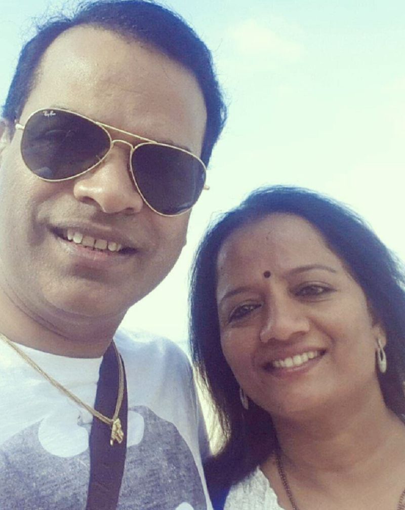 Bharat Jadhav with his wife Sarita Jadhav