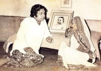Birju Maharaj with his mother, Mahadai (right)